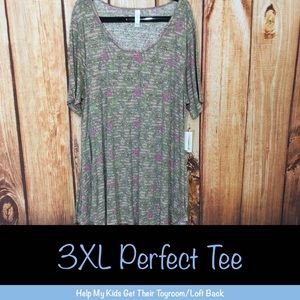 Perfect T- fitted bust with slits on sides